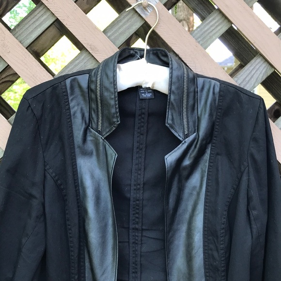 Stylish lightweight black jacket - Picture 2 of 7